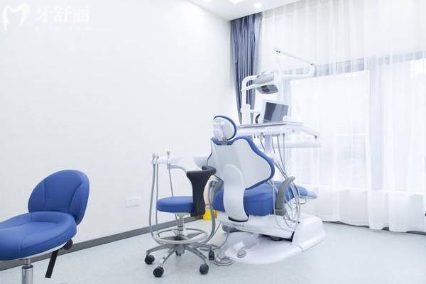 重庆牙博士口腔医院治疗室